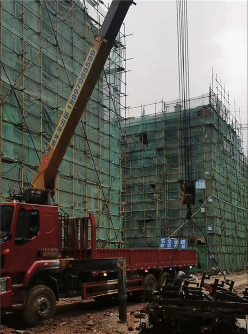 苏仙区“慢工细活”—— 吊车的 “微动控制” 技术